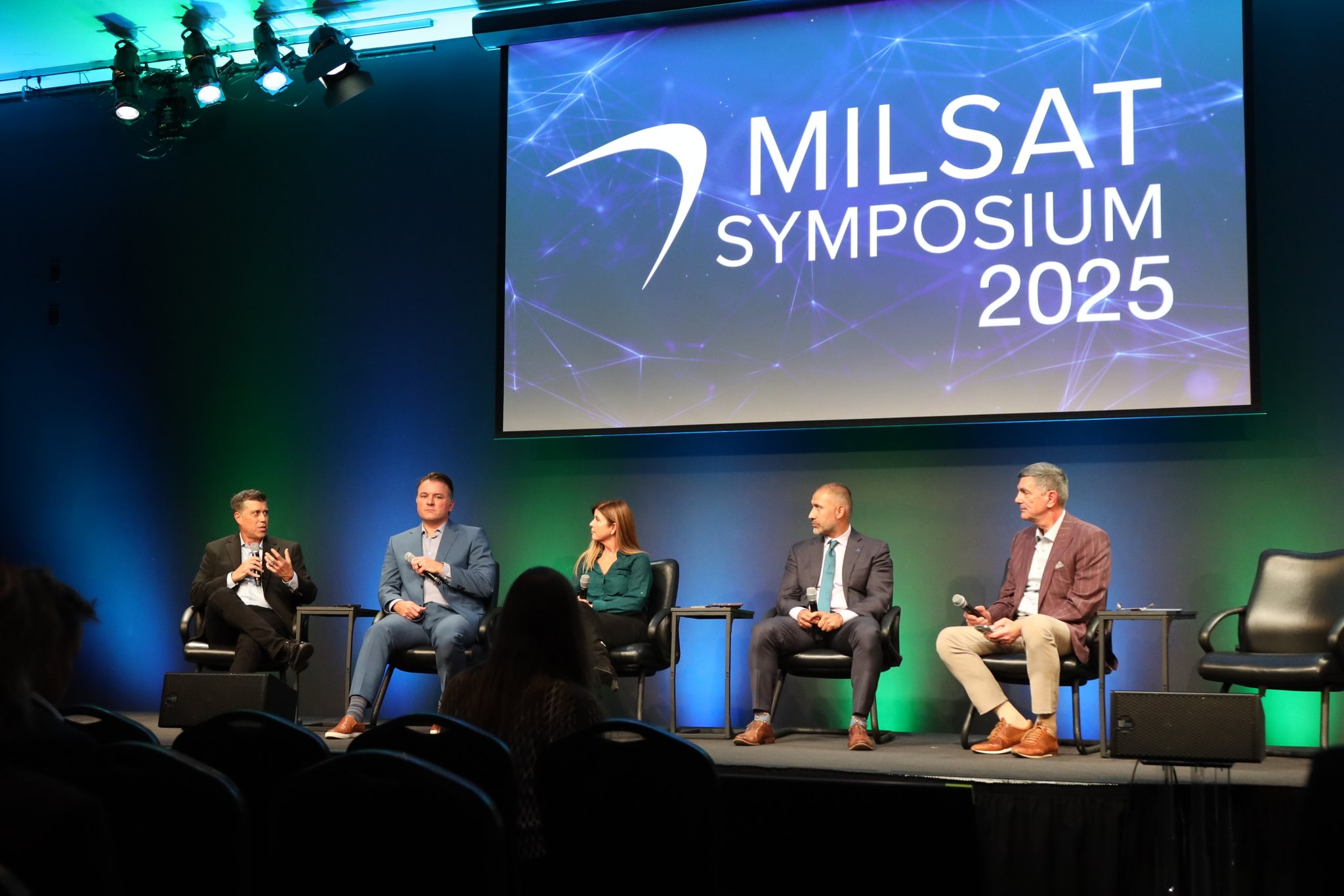 Commercial Space Capabilities within Military Conflicts – Opportunities and Risks.