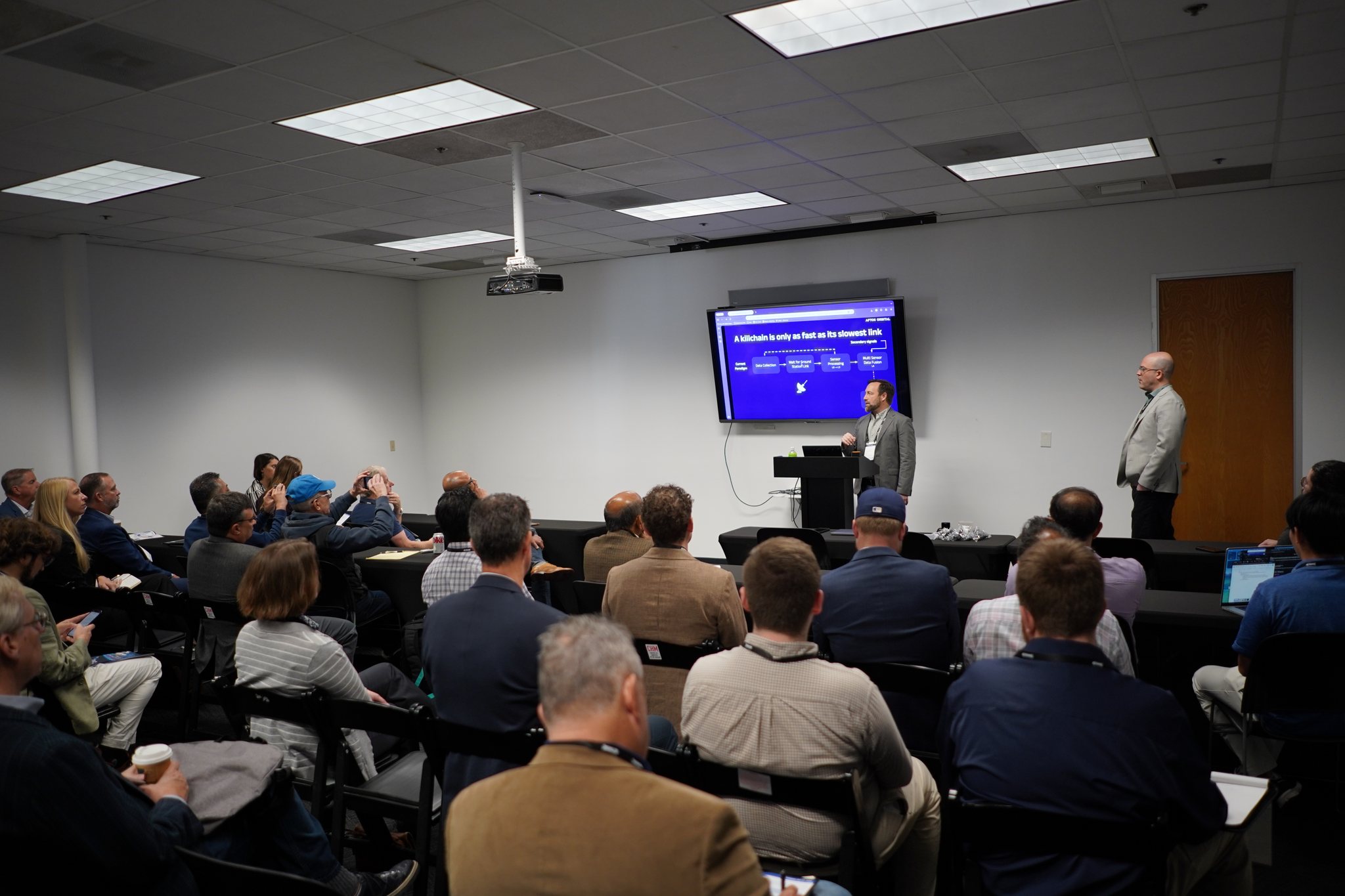 RF Intersatellite Links: The Growing Mesh in Space